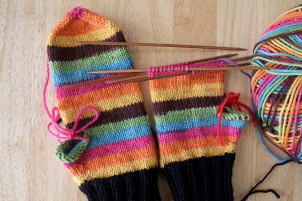Knitting striped mittens