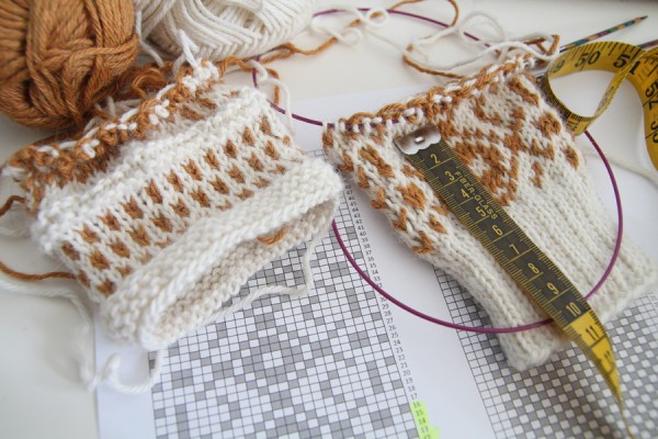 Designing knit mittens